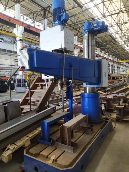 Продаем станок радиально сверлильный 2К550